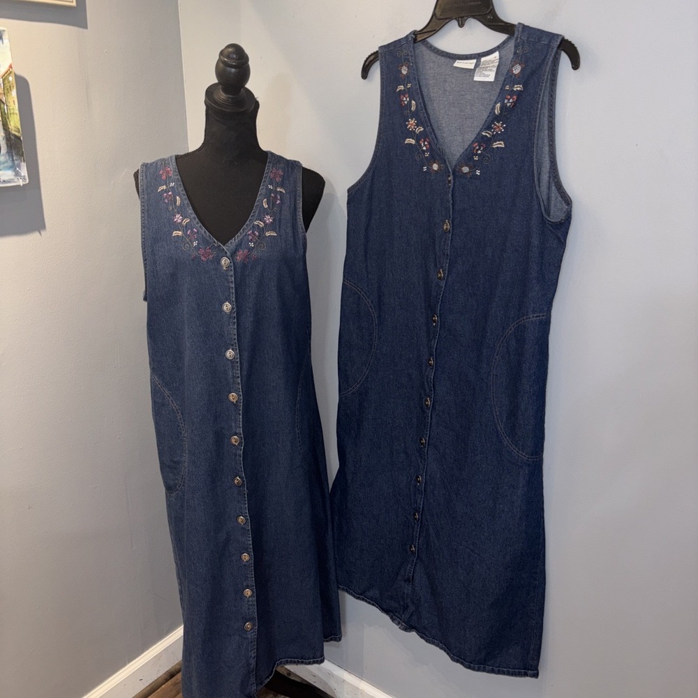 Vintage Jumper Denim Dresses Lot Of 2 Sleeveless Button Embroidered Floral Sz M‎
